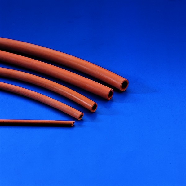 Tubo in gomma rossa 3*5 mm.