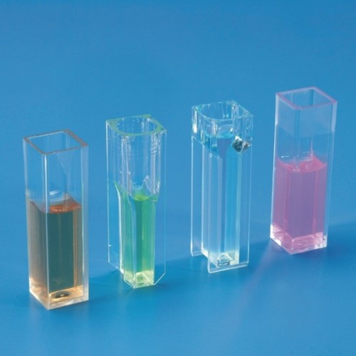 Cuvette in PS ml. 1,5 tipo semi-micro C.O. 10 mm. confezione da 100