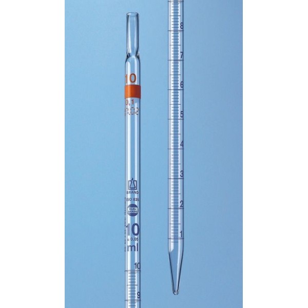 Pipetta in vetro graduata tipo 2 - ml. 50 divisione 1/2 in classe AS - estermità superiore per tampone di cotone Pipetta in vetro graduata tipo 2 - ml. 50 divisione 1/2 in classe AS - estermità superiore per tampone di cotone